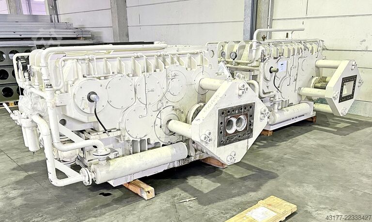 Twin-screw extruder COPERION ( Werner & Pfleiderer ) ZSK 170  W 1920/1750 + Entgasung