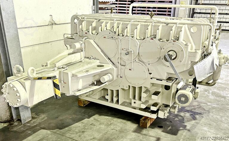 Twin-screw extruder COPERION ( Werner & Pfleiderer ) ZSK 170  W 1920/1750 + Entgasung