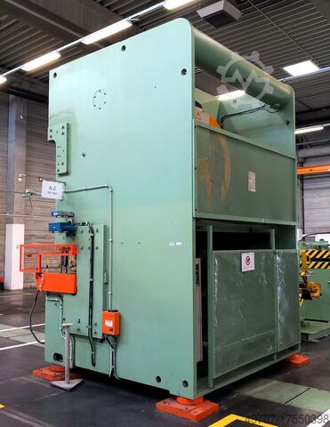 Exzenterpresse AIDA NC2-250(1) 250t AIDA NC1-250 250ton