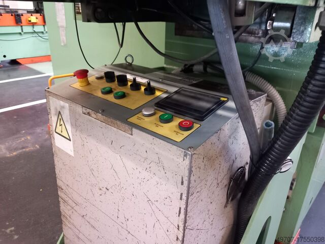 Eccentric press 250ton AIDA NC1-250 250ton