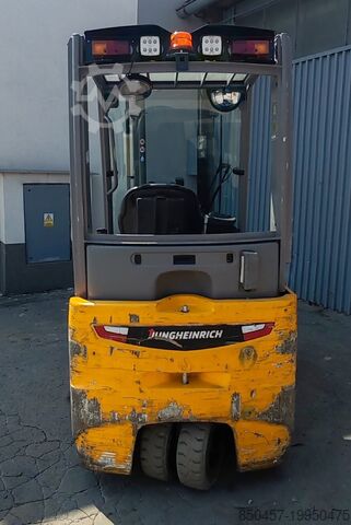 Elektrisch – 3 Räder Jungheinrich EFG216 2021y/ 3.3m free lift/ 8096h