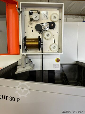 Wire eroding machine GF AgieCharmilles CUT 30P