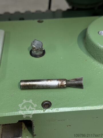 Fräsmaschine für Schubladenverbindungen OMEC 750 OMEC 750