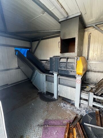 Vierwellenzerkleinerer UNTHA RS-30