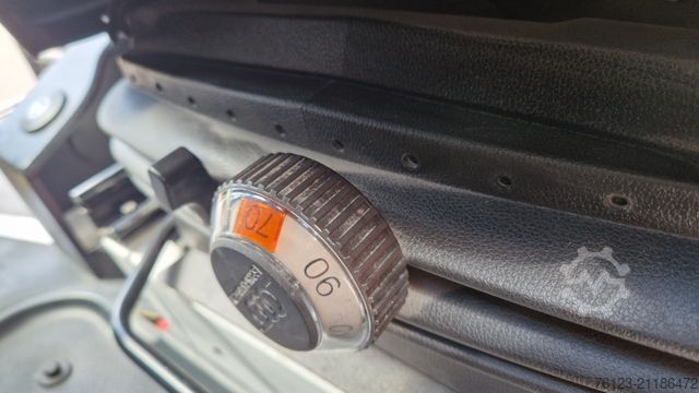 City bus MERCEDES-BENZ Heckniederflur Sprinter 517 / 4 er Bestuhlung