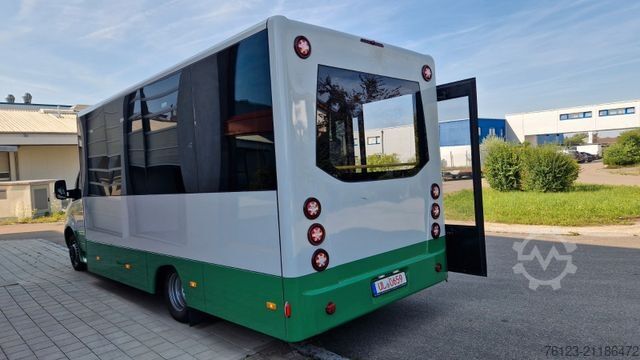 City bus MERCEDES-BENZ Heckniederflur Sprinter 517 / 4 er Bestuhlung