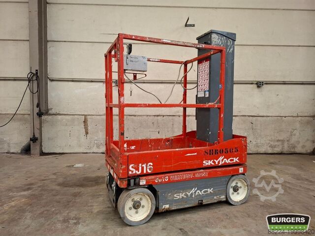 Hebebühne Skyjack SJ16