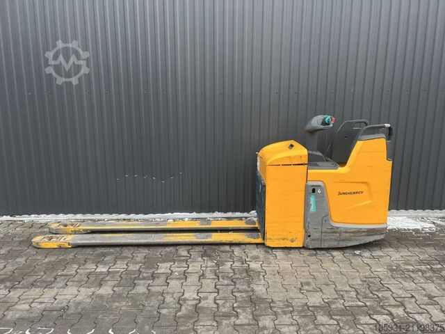 Niederhubwagen Jungheinrich ERE225