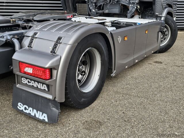 Standard-SZM Scania S520 V8 4x2 / RETARDER / FULL AIR / COMPRESSOR