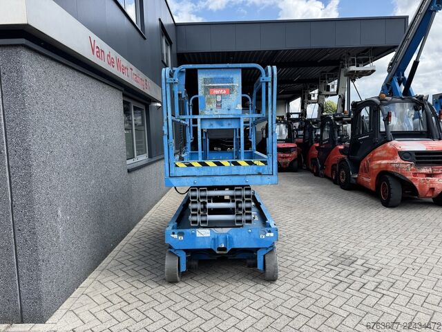 Genie GS - 2646 Scherenarbeitsbühne / Arbeitsbühne / Scherenbühne 10 m Arbeitshöhe elektrisch Baujah GENIE GS - 2646  SchaarHoogwerker / Arbeitsbuhne / Sciccor 10M werkhoogte Elektrisch 2009