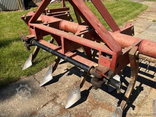 Cultivator  