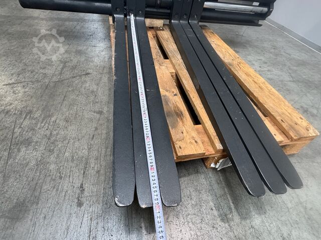 Fork positioner Durwen DRPK 45CSM [ID: 1119]