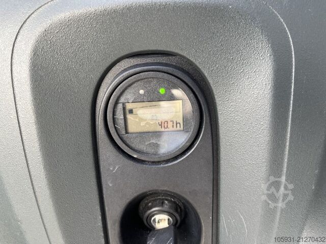 Deichselstapler Linde L12L