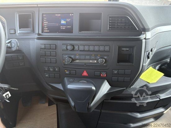 Standard tractor unit MAN TGX 18.520 D30, GX ,ADR FL, INTARDER, VOLLLUFT