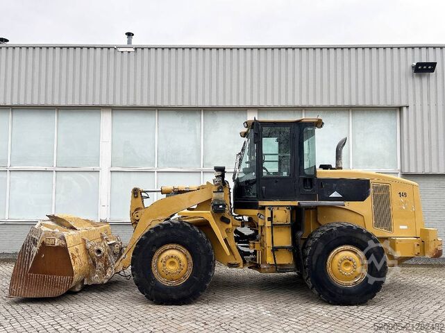 Wheel loader CAT 938 H (ONLY 8870h)