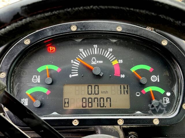 Wheel loader CAT 938 H (ONLY 8870h)