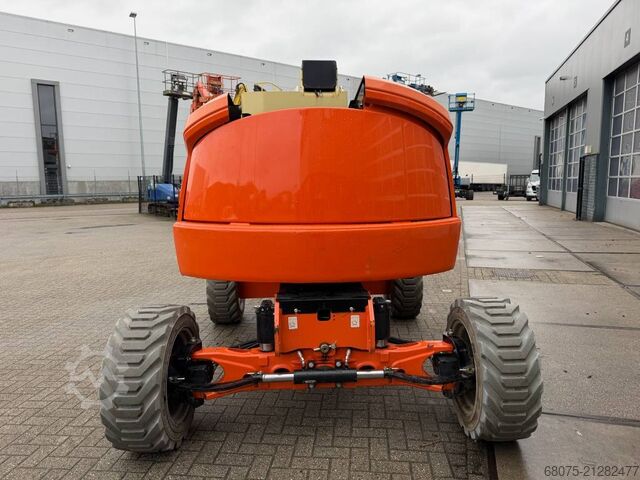 Articulated boom lift JLG 450 AJ