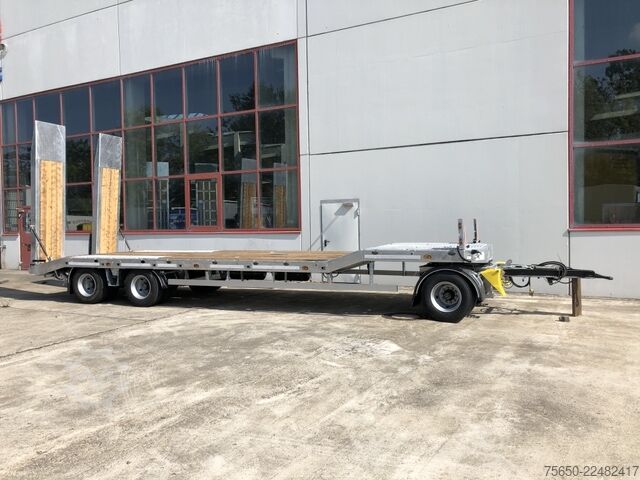 Low loader trailer Möslein T 3-6,60 VB  3 Achs Tieflader- Anhänger, Luftgefedert, Verbreiterung