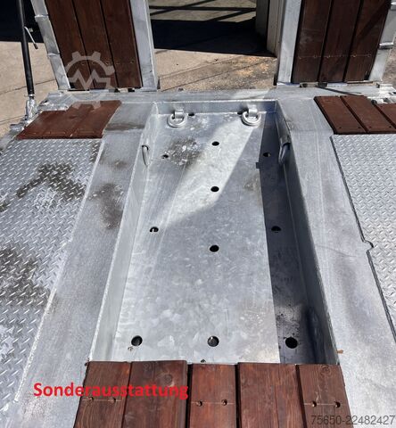 Low loader trailer Möslein T3-6 VB F  3 Achs Tieflader- Anhänger, Verbreiterung