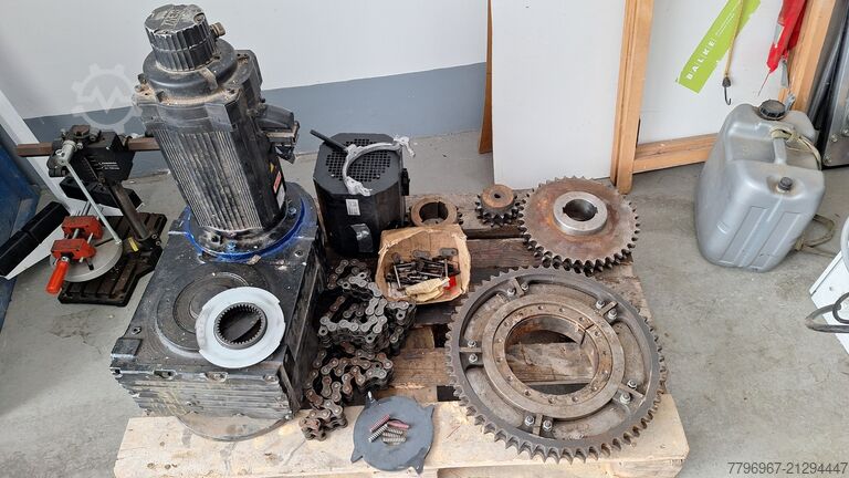 Generator with gearbox and control cabinets Generator Firma SEW Eurodrive plus Schaä FAF CM