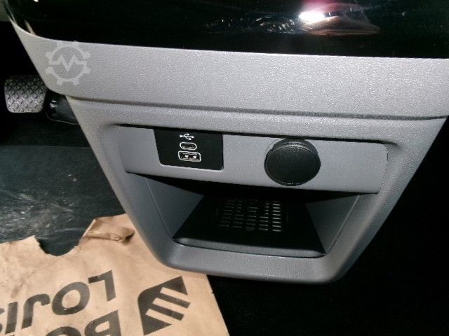 Kleinbus FORD Tourneo Custom 320L1 Titanium WiP AHK Matrix B&O