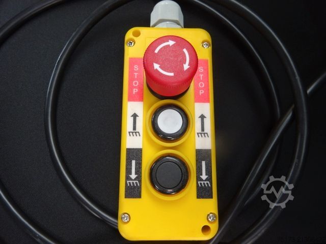 Transporter mit Kipper FORD Ranger XLT 4WD 3-Seitenkipper WiPa Standhzg