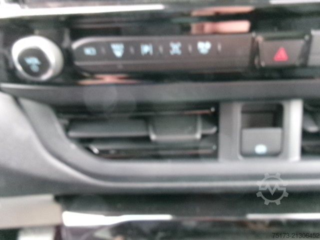 Kleinbus FORD Tourneo Custom BEV 82kWh 340L1 AHK Pano B&O