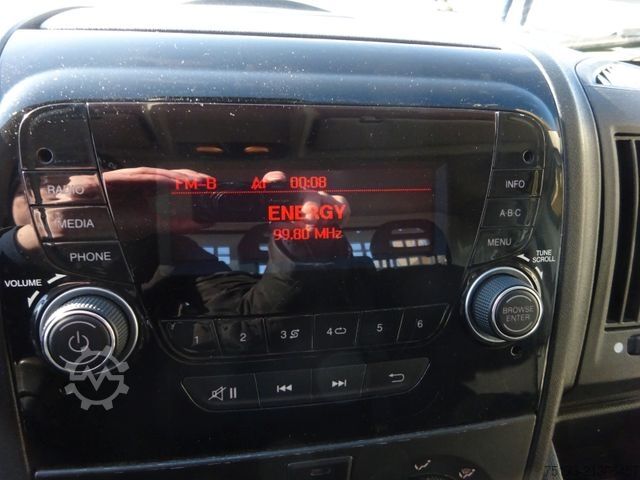 Transporter mit Kipper PEUGEOT Boxer 130PS L2 Klima Kipper Klima