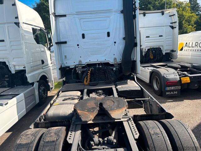 Standard tractor unit MERCEDES-BENZ Actros 1845 L 10x Stück verfügbar