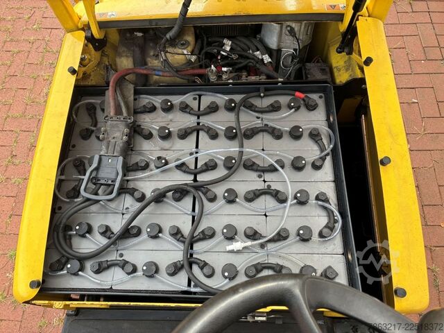 Electric 3-wheel forklift Hyster J 1.6 XNT LWB