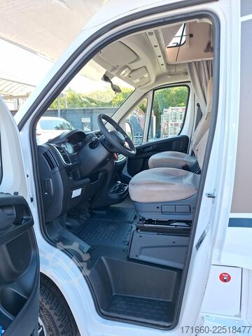 Alkoven Wohnmobil CARADO pro A 132  AUTOMATIK, SAT+TV, NAVI+RFK, MARKISE