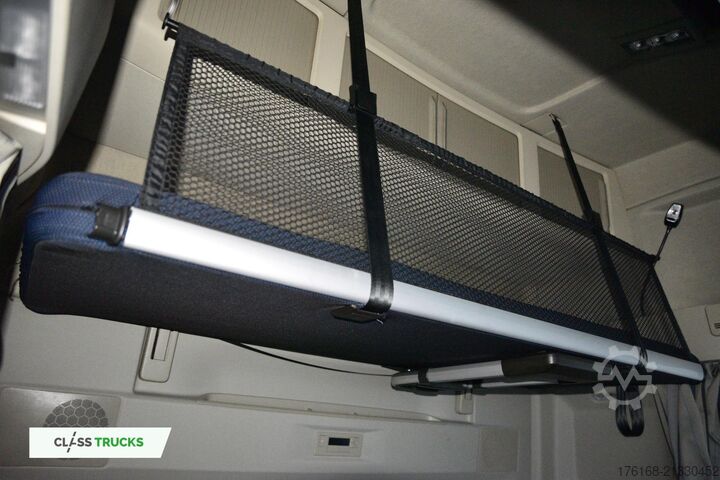 Standard tractor unit VOLVO FH 460 Globetrotter XL Varios i-Save