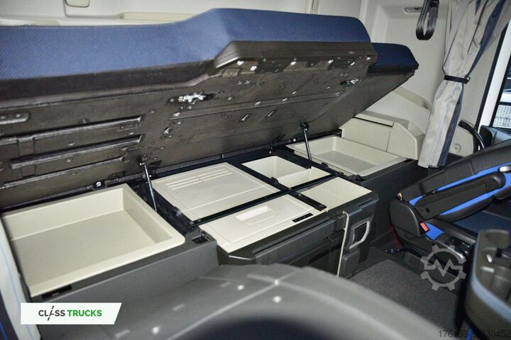 Standard tractor unit VOLVO FH 460 Globetrotter XL Varios i-Save