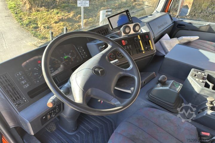 Special purpose truck Mercedes-Benz Actros 3243 8x4 Trockensauger / Swiss-Vehicle