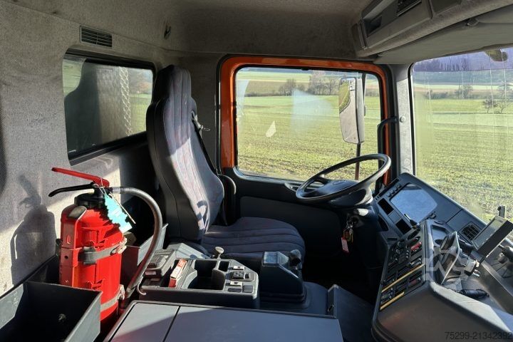 Special purpose truck Mercedes-Benz Actros 3243 8x4 Trockensauger / Swiss-Vehicle