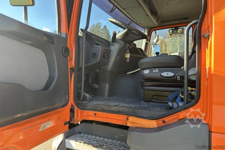 Special purpose truck Mercedes-Benz Actros 3243 8x4 Trockensauger / Swiss-Vehicle