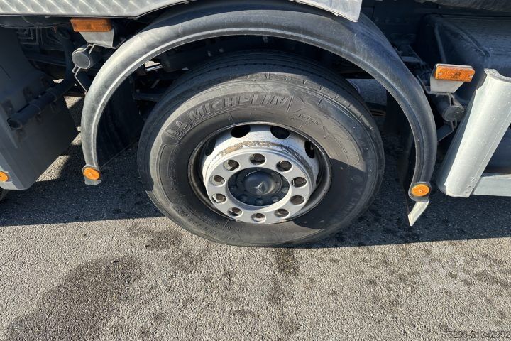 Special purpose truck Mercedes-Benz Actros 3243 8x4 Trockensauger / Swiss-Vehicle