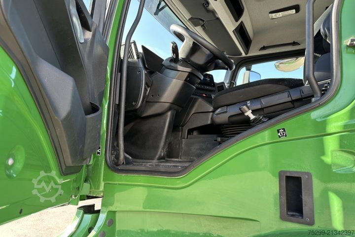 Standard SZM Mercedes-Benz Arocs 1848 4x4 Kipphydraulik / Swiss-Vehicle