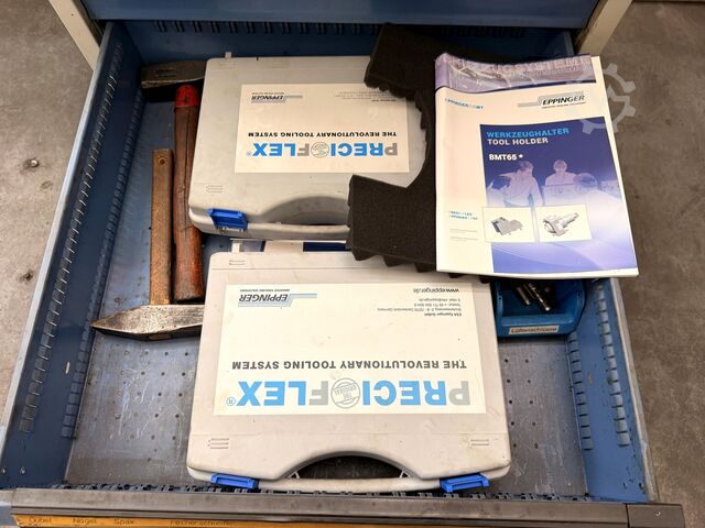 Workshop drawer cabinet with contents Workshop Drawer Cabinet with contents