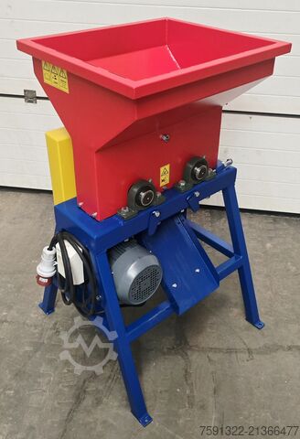 Agricultural machine MASZ-ROL T 100