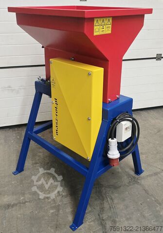 Agricultural machine MASZ-ROL T 100