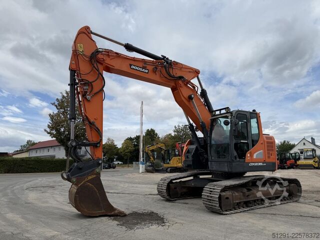 EXCAVATOR DOOSAN DX235LCR-5
