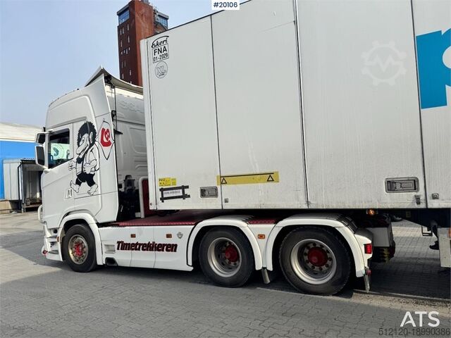 Standard tractor Scania S590 6x4 Truck.