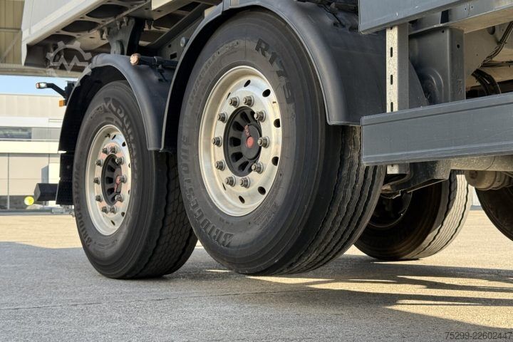 Standard SZM Volvo FH Electric 6x4 / Swiss-Vehicle