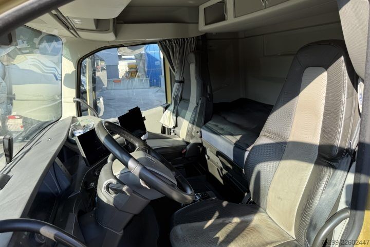 Standard SZM Volvo FH Electric 6x4 / Swiss-Vehicle
