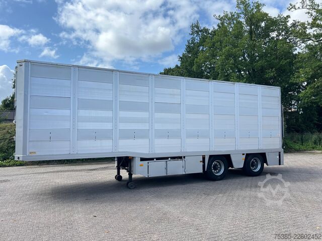 Viehtransport Berdex TO 180 S Berdex Veewagen Livestock Weeglift