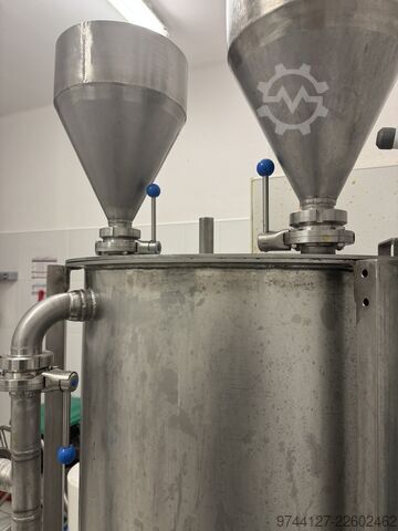Liquid pouch filling, closing, and packaging machine NKR 