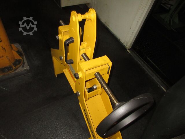Greifer mit Handrad Sechskantkontur Tiger Hebezeuge Kurtschildgen NL400KG Spindelgreifer ST-SU-040-600_6KT-06357