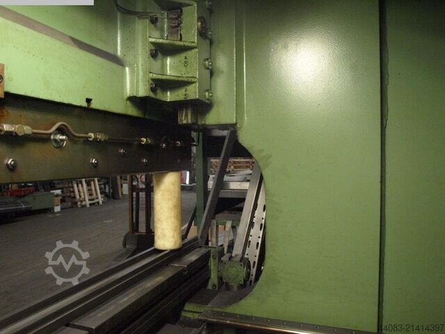 Hydr. pressbrake LOTZE 309x3000kn