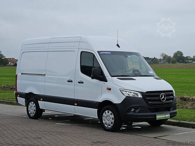 High-roof van MERCEDES-BENZ SPRINTER 317 L2H2 LED Mbux Navi